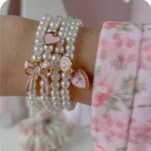 LoveShackFancy She's A Pink Bow Pearl Bracelet!’ 🎀⚜️👑